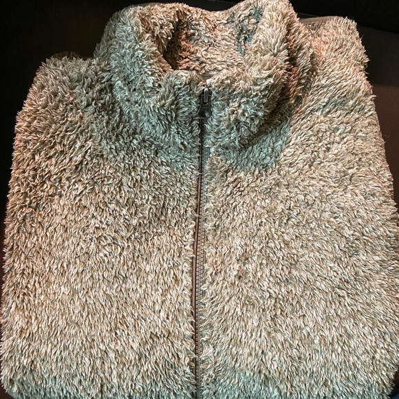 Uniqlo Teddy Zip Up Sweater size M - Picture 3 of 3